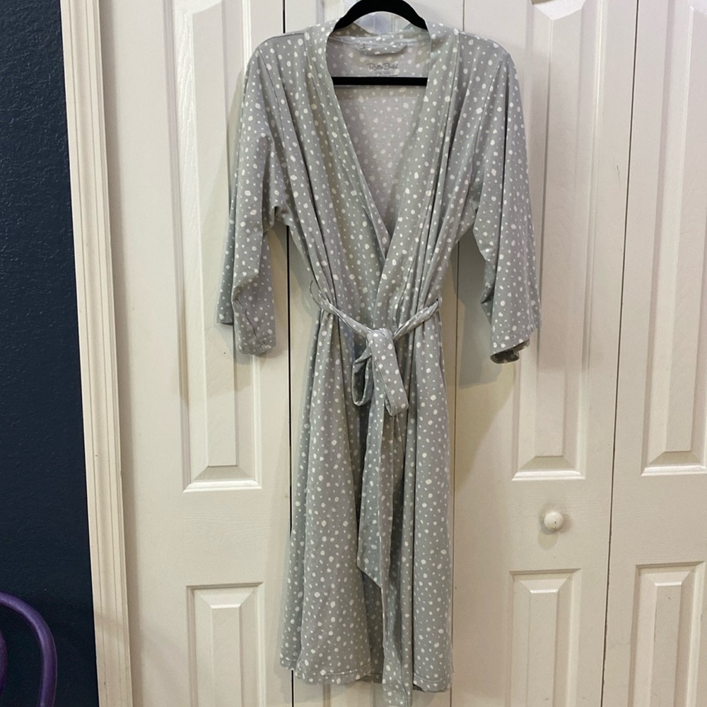 Women’s Robe Gray with White Dots One Size